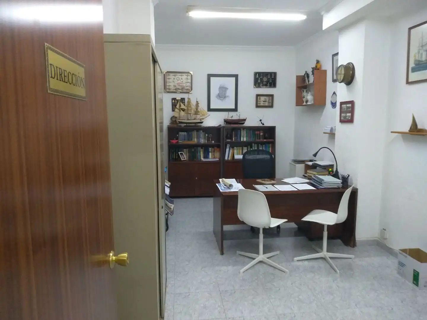 Local en venta en Castellón de la Plana / Castelló de la Plana con Aire acondicionado, Terraza y Amueblado