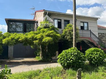 Casa en venda a A Cañiza