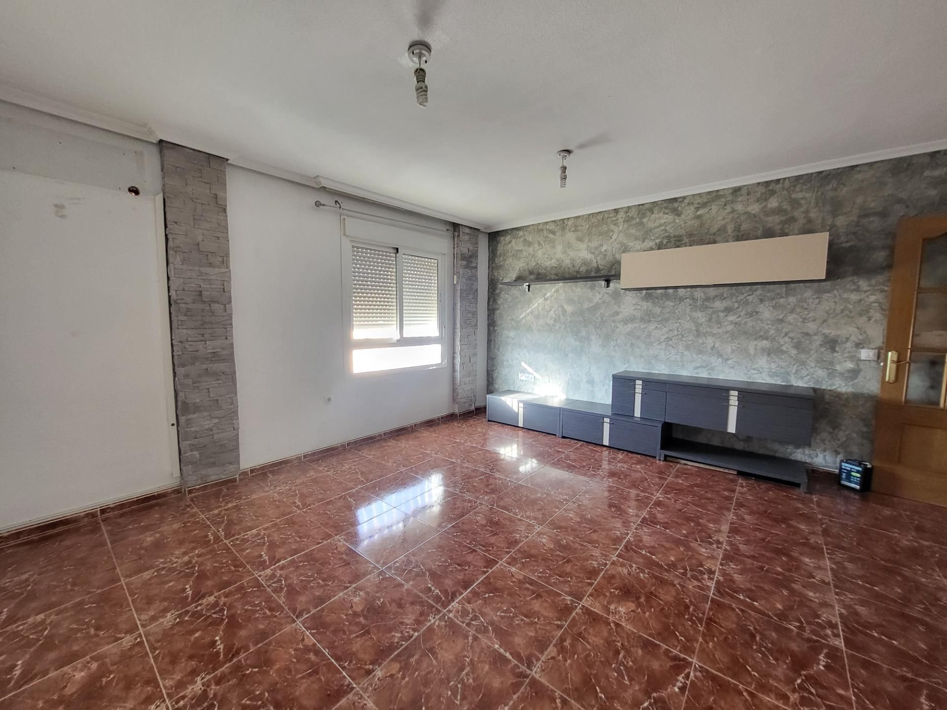 Planta baja for sale in Costacabana - Loma Cabrera