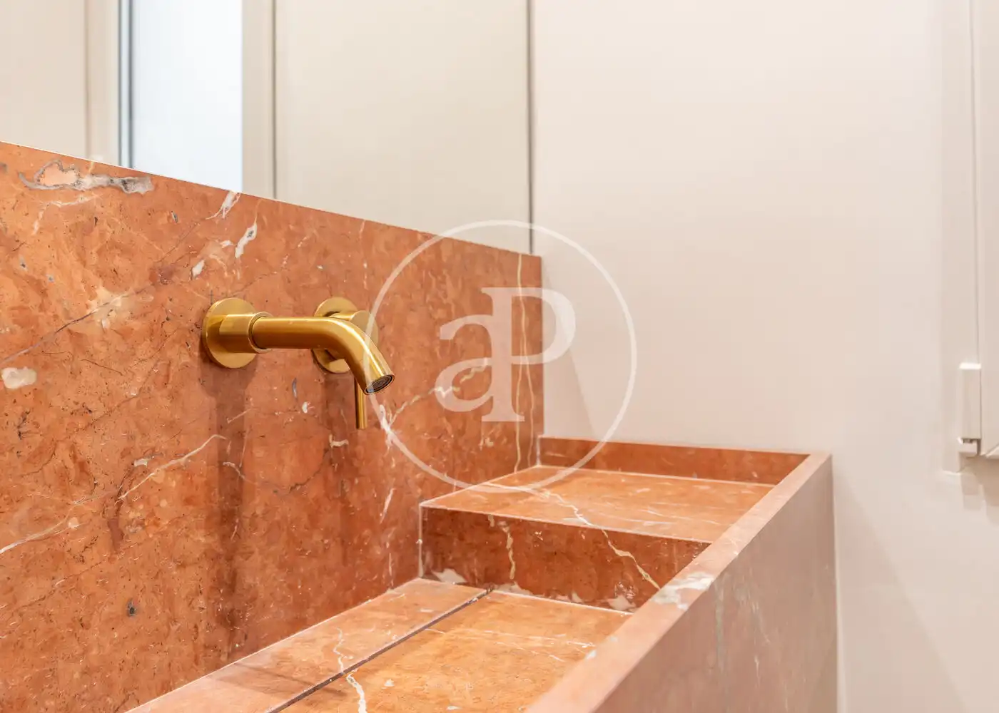 Bathroom of Flat for sale in Madrid  with Heating and Furnished