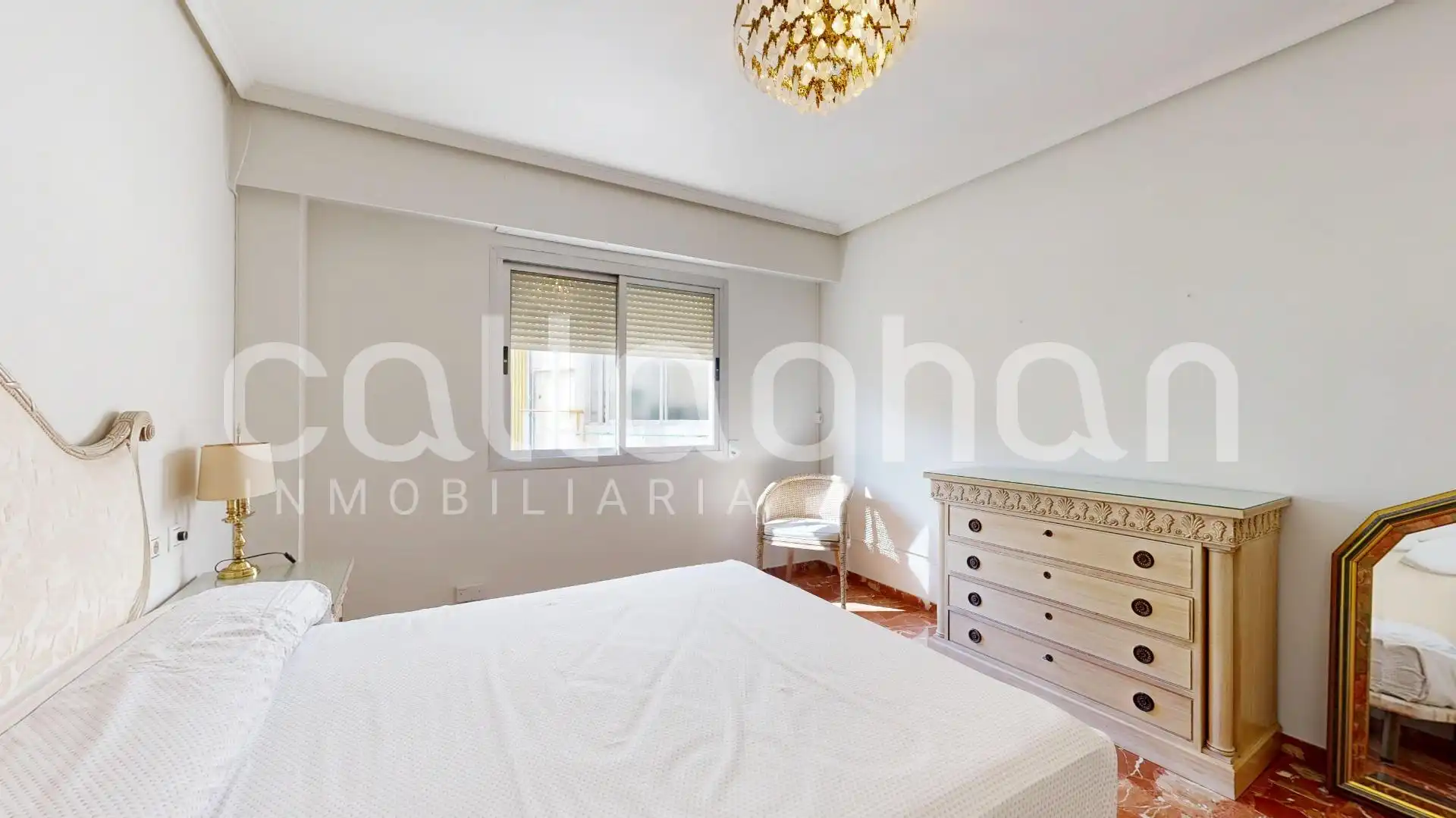 Habitación de Piso en venta en Valencia con Calefacción, Terraza y Balcón