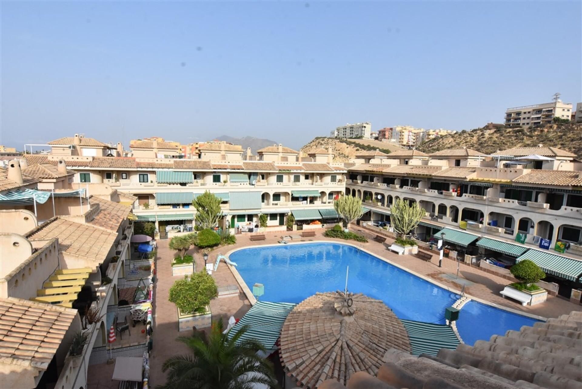 Attic for sale in Calle SIERRA DE LAS MORERAS, Bahia