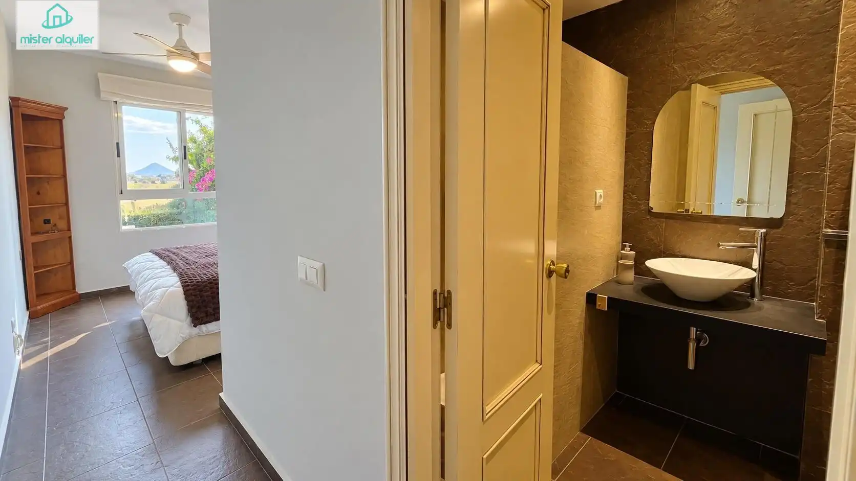 Dormitori de Apartament de lloguer en Playa Muchavista