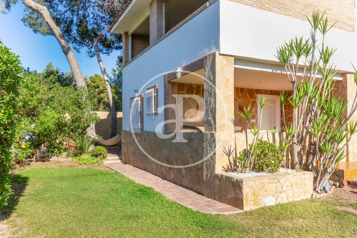 Jardí de Casa o xalet en venda en Riba-roja de Túria amb Calefacció, Jardí privat i Terrassa