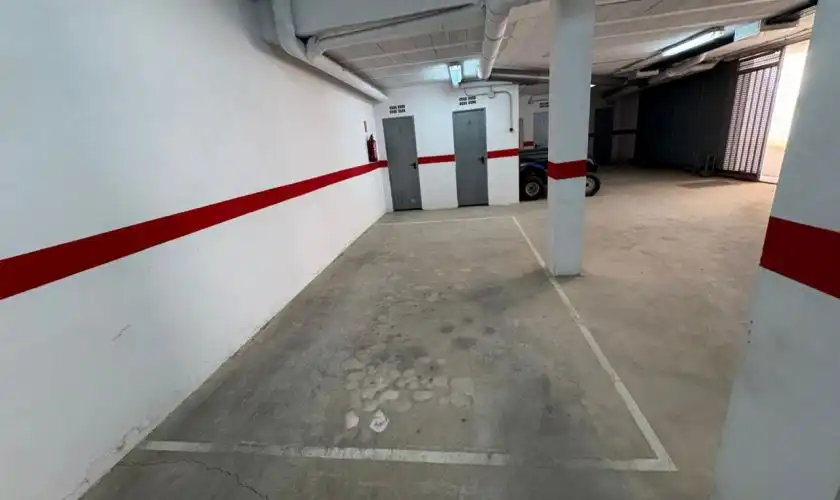 Parkplatz von Einfamilien-Reihenhaus zum Verkauf in Carboneras mit Klimaanlage, Terrasse und Abstellraum