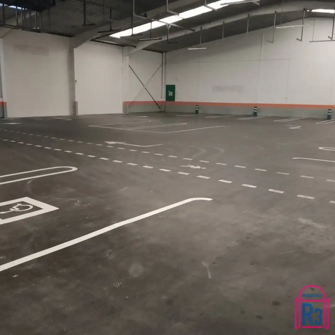 Gewerbefläche zur Miete in Párroco Pablo Díez, imagen 9