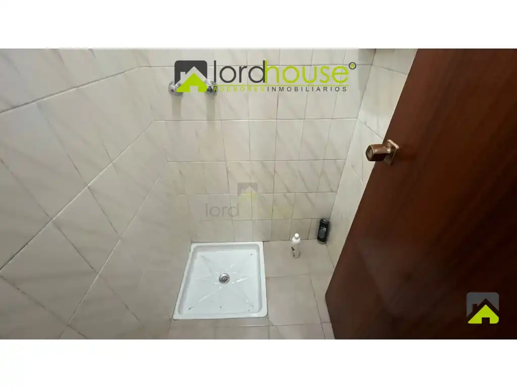 Baño de Nave industrial en venta en Lorca