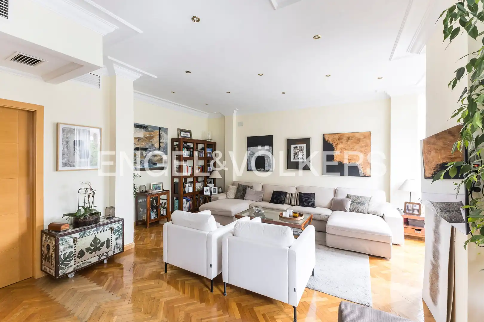Sala d'estar de Àtic en venda en Madrid amb Aire condicionat, Calefacció i Jardí privat