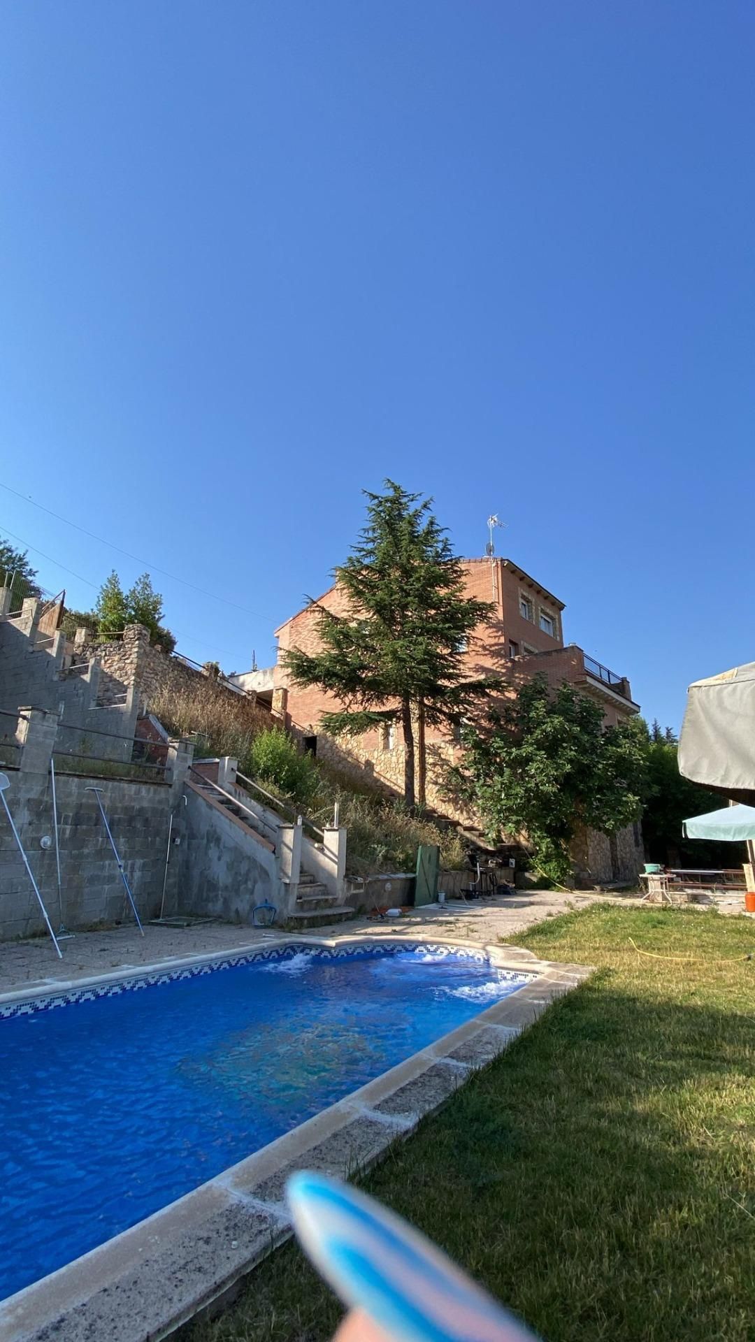 Vista exterior de Casa o chalet en venta en Guadalajara Capital con Aire acondicionado, Calefacción y Jardín privado