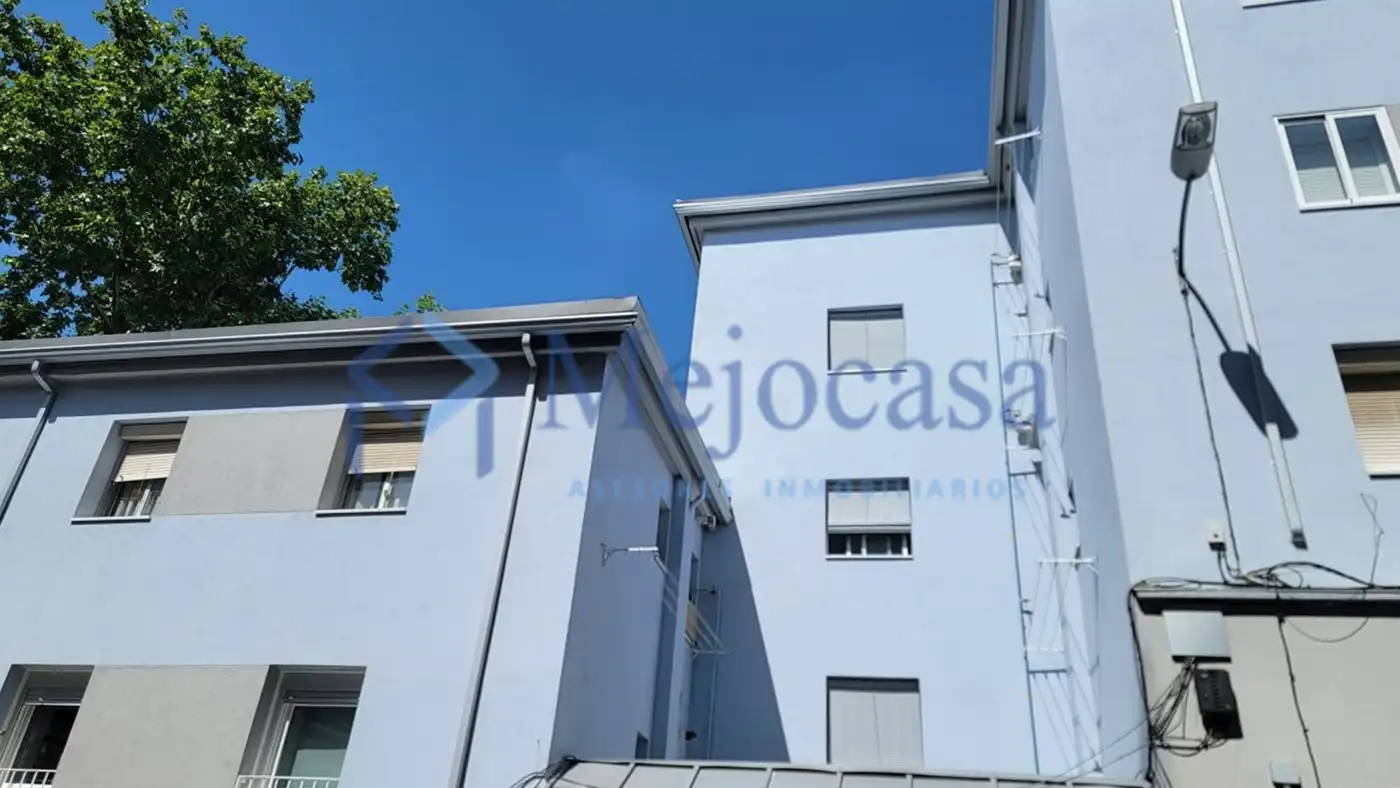 Exterior view of Flat for sale in Madrid  with Air Conditioner and Furnished