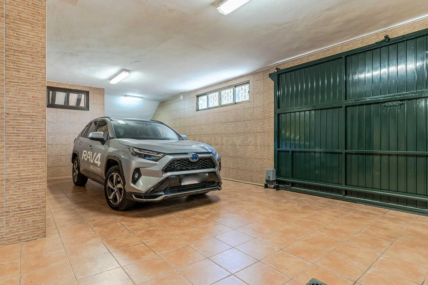 Parking de Casa o chalet en venta en Motril con Aire acondicionado y Jardín privado