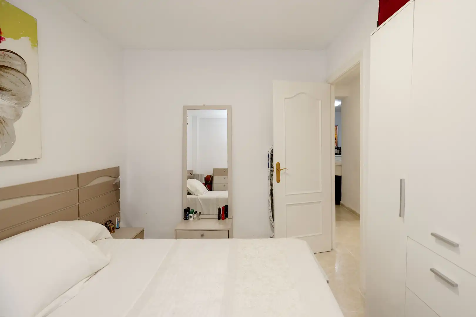 Habitación de Planta baja en venta en Marbella con Terraza y Piscina comunitaria