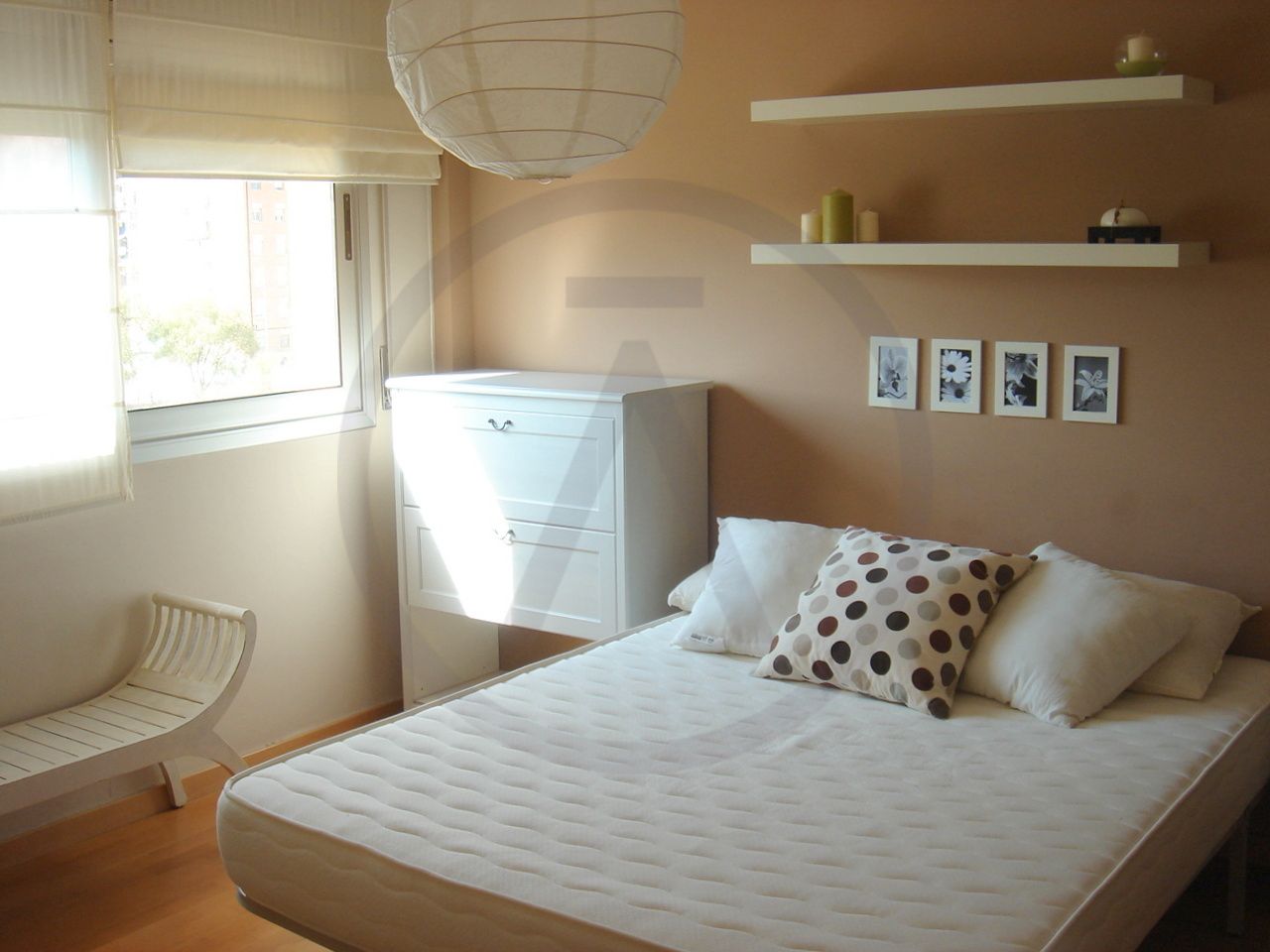 Dormitori de Pis en venda en Terrassa amb Calefacció i Parquet