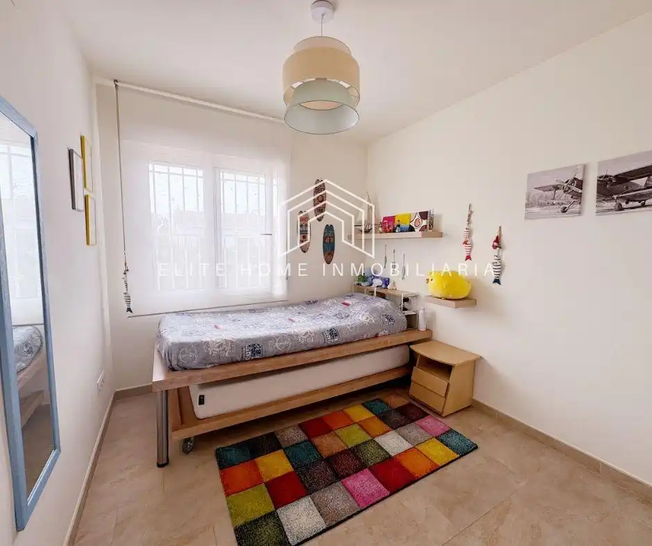 Habitación de Casa o chalet en venta en Benicasim / Benicàssim con Aire acondicionado, Calefacción y Jardín privado