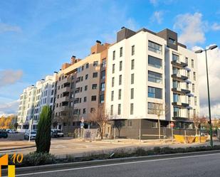 Vista exterior de Àtic en venda en Burgos Capital amb Terrassa