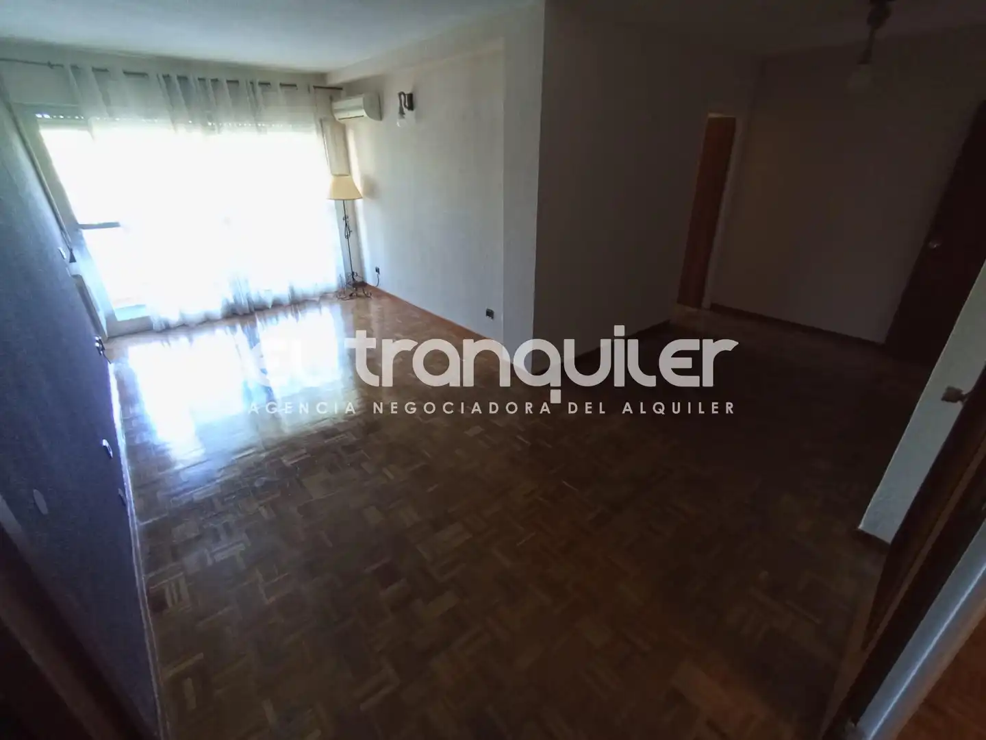Sala d'estar de Pis de lloguer en Leganés amb Parquet, Terrassa i Rentadora