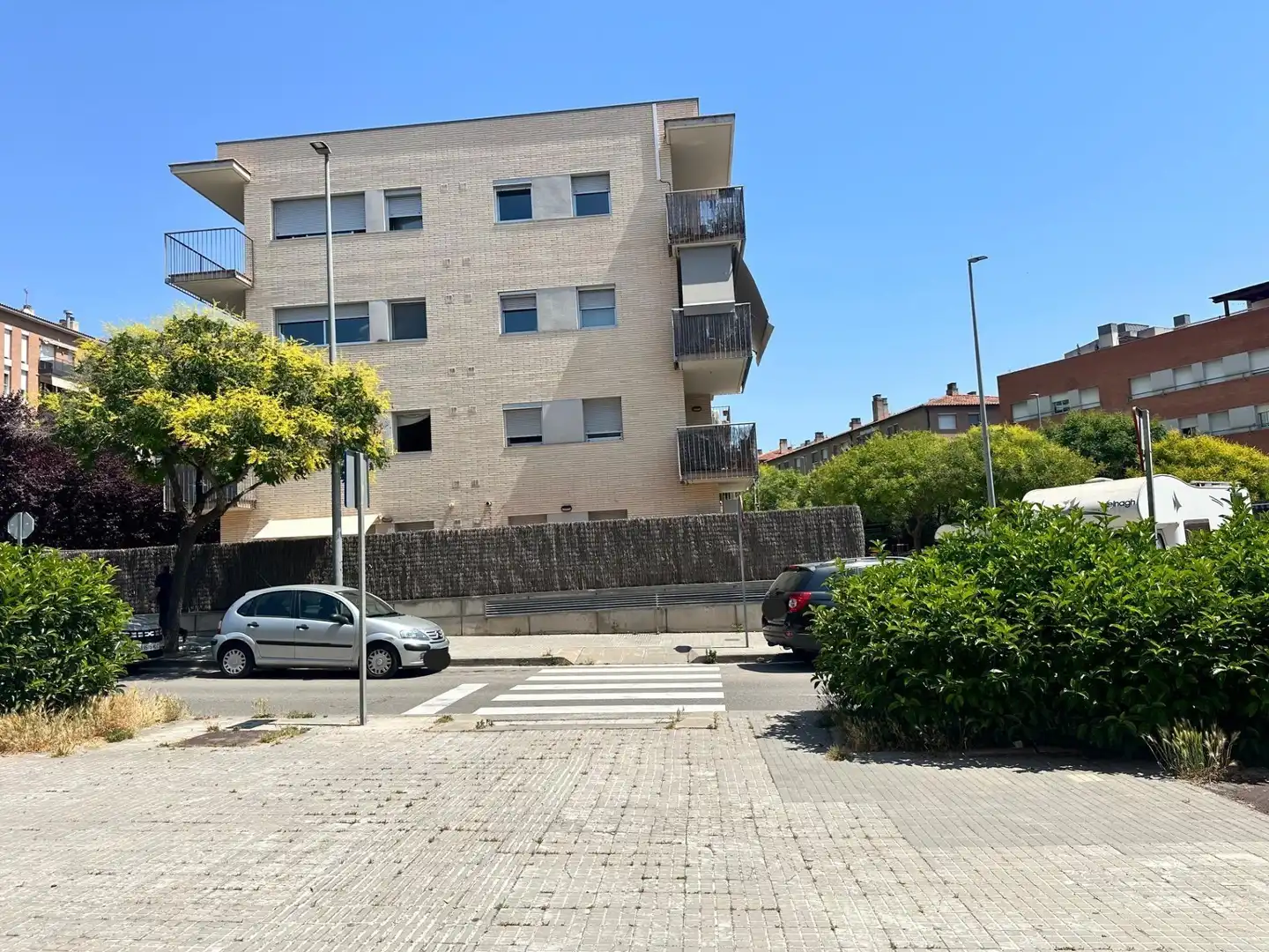 Außenansicht von Garage zum Verkauf in Manresa