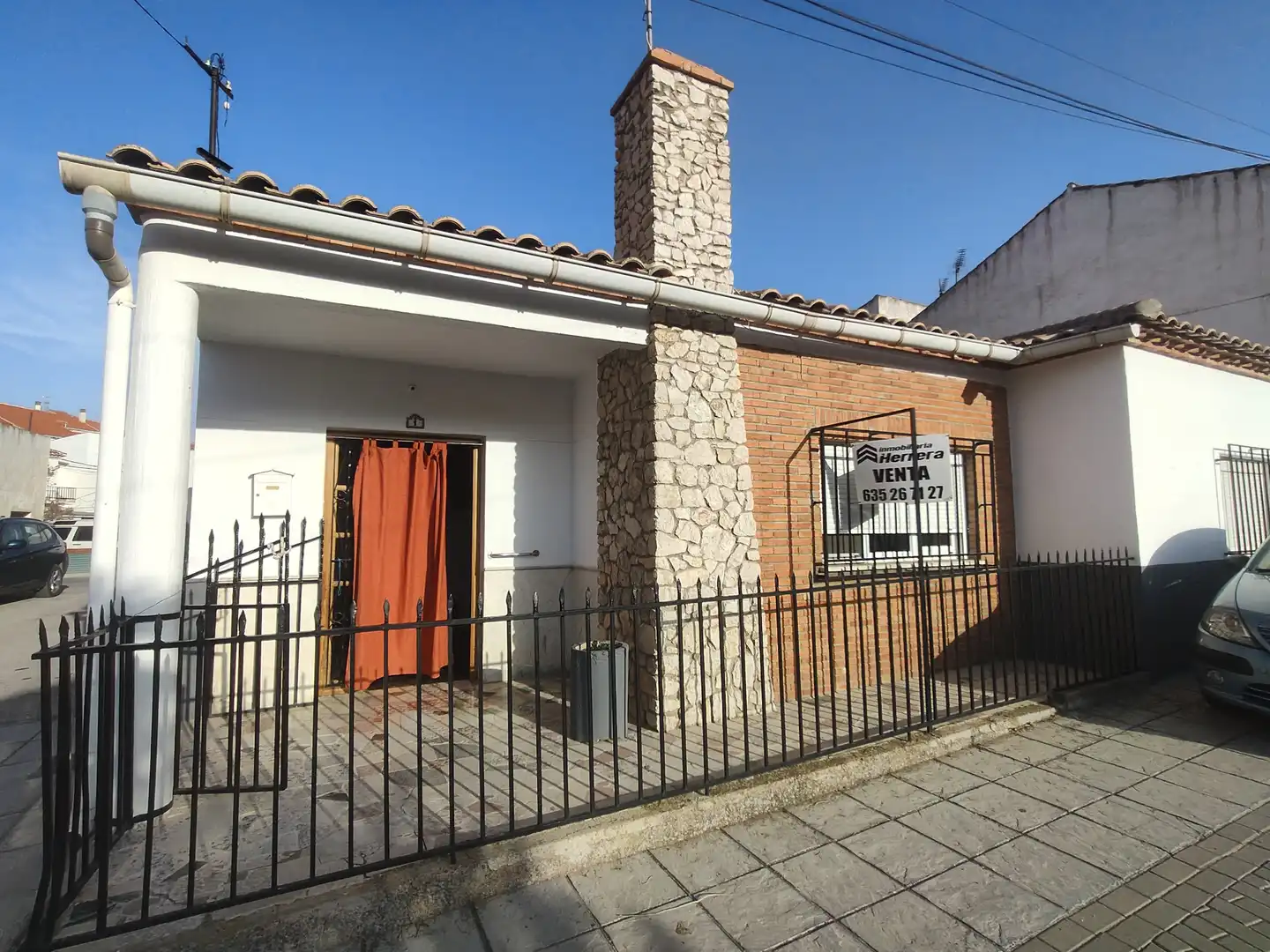 Vista exterior de Casa o chalet en venta en Baza con Amueblado