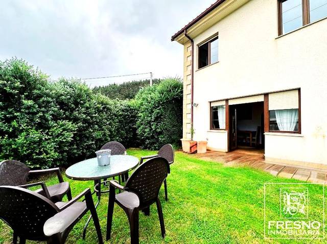 Casa-chalet en Venta en Barrio Somacueto en Liencres