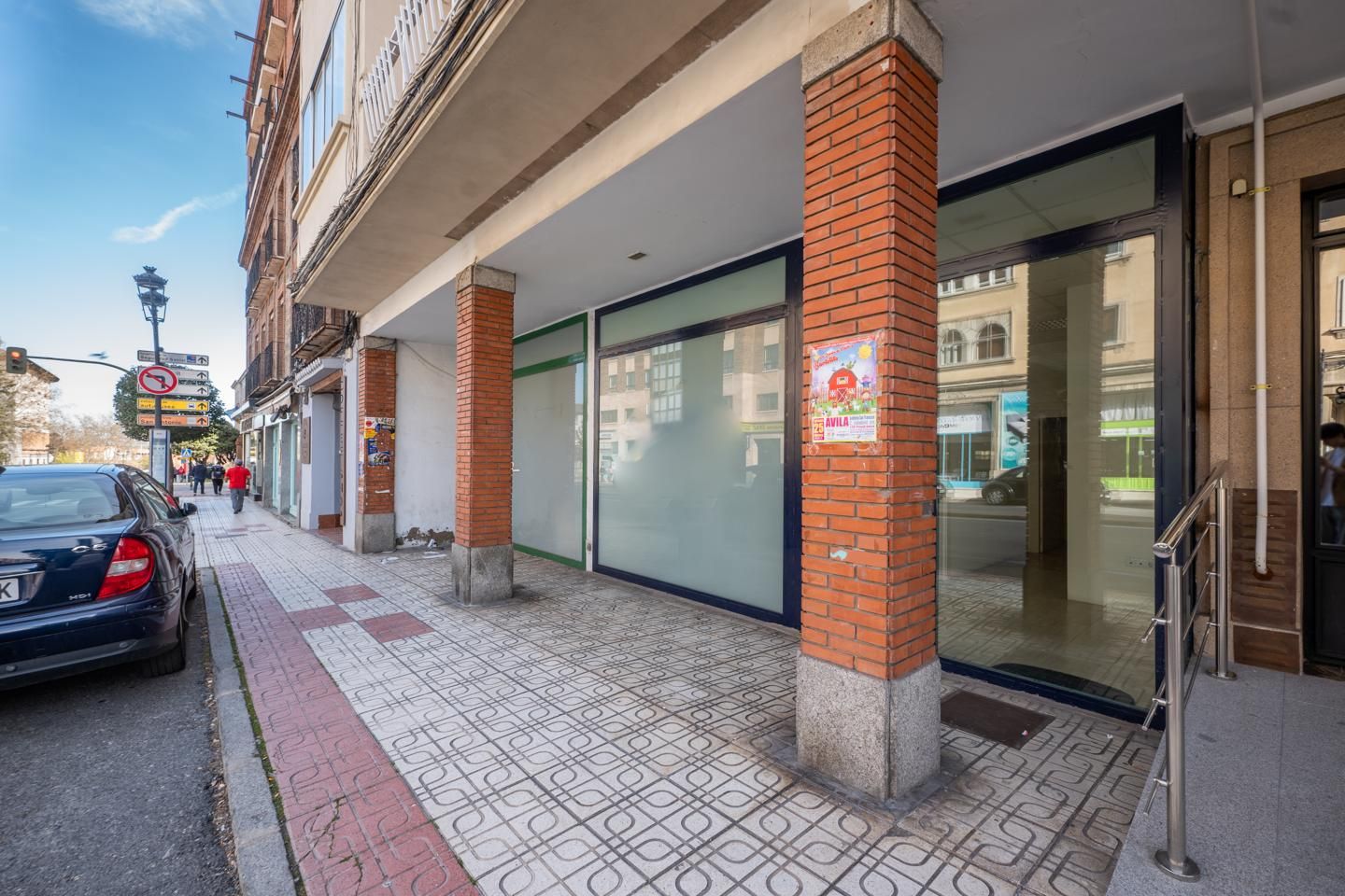 Premises for sale in Ávila Capital