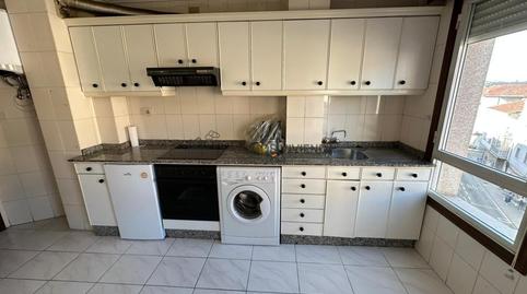 Foto 4 de Apartament en venda a Ventiun, Ourense