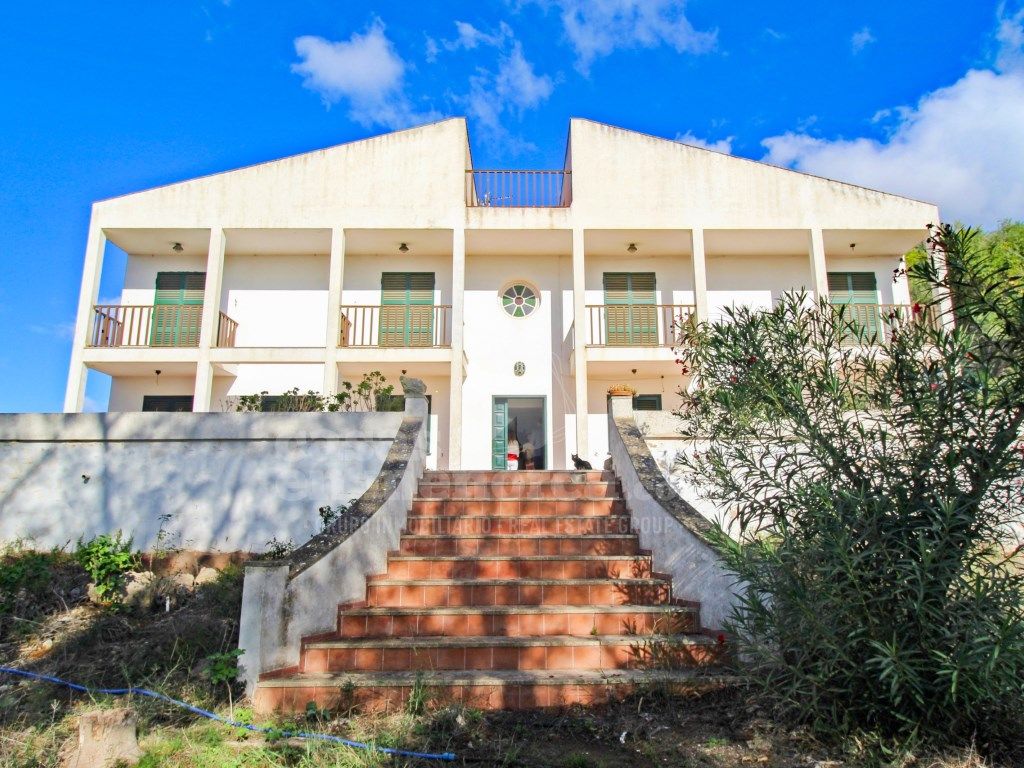 Vista exterior de Finca rústica en venta en Ferreries con Aire acondicionado, Calefacción y Jardín privado