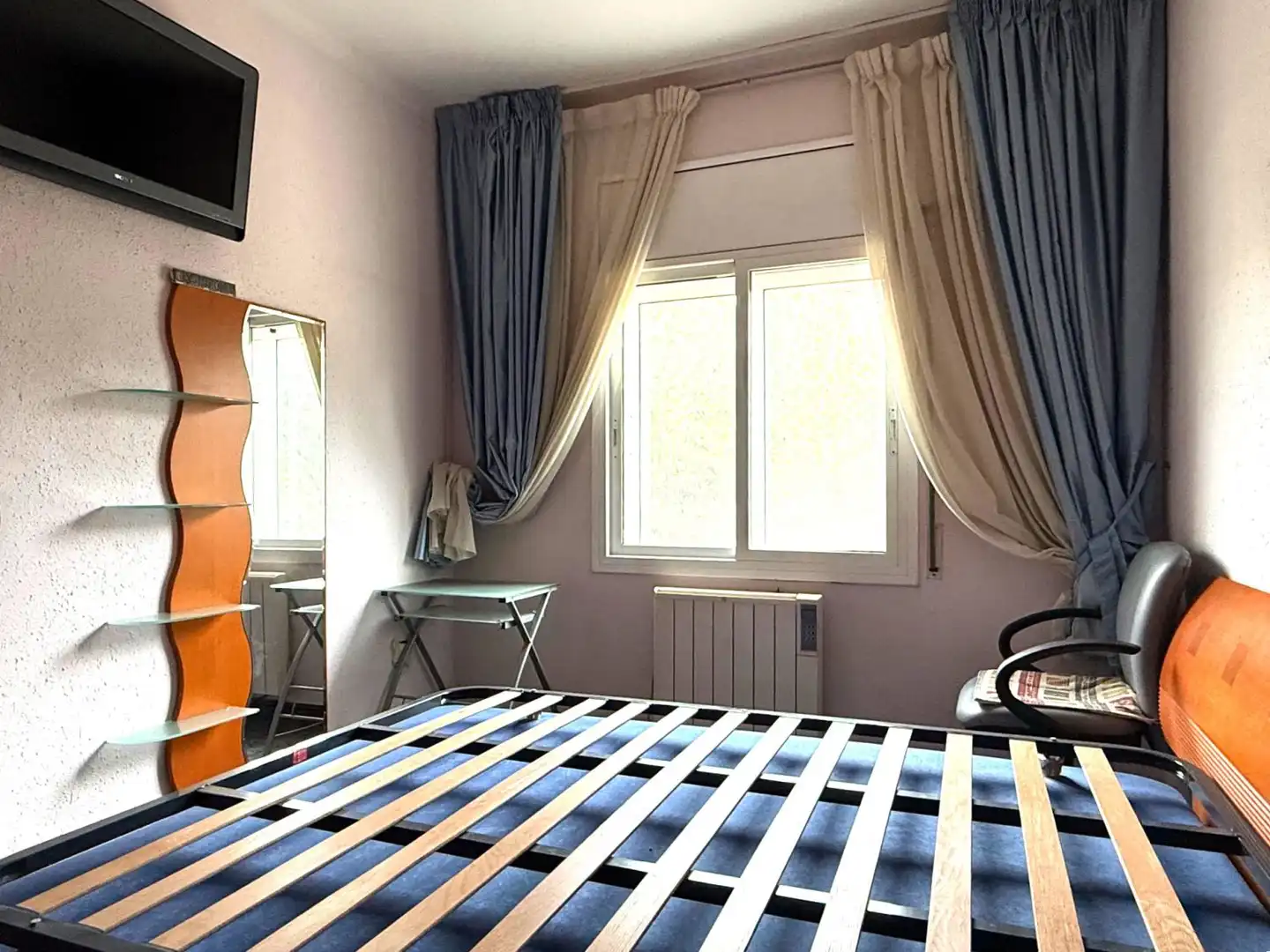 Habitación de Piso en venta en Sant Boi de Llobregat con Aire acondicionado y Balcón