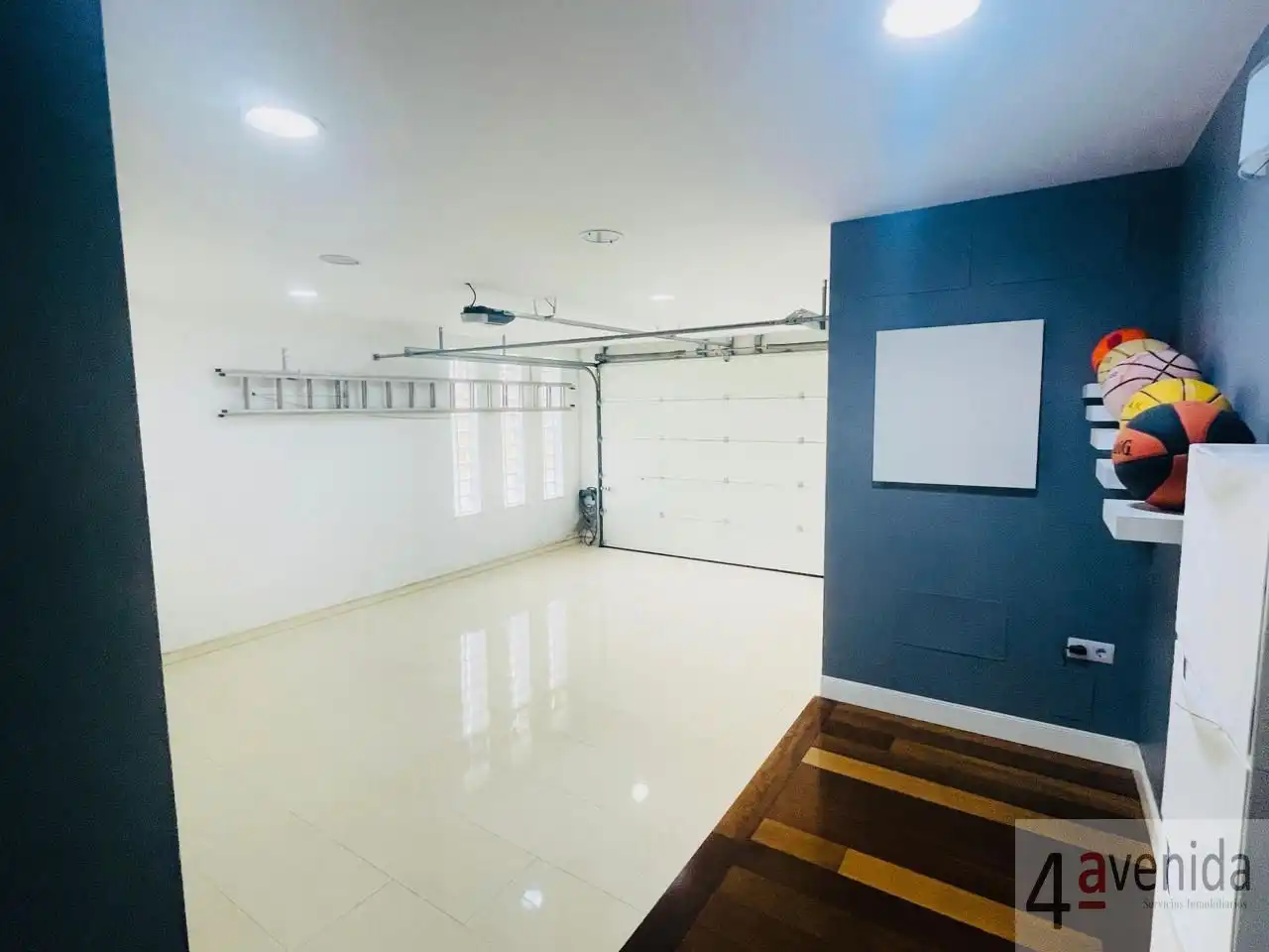 Houses for sale in Las Regueras    with Heating, Private garden and Swimming Pool