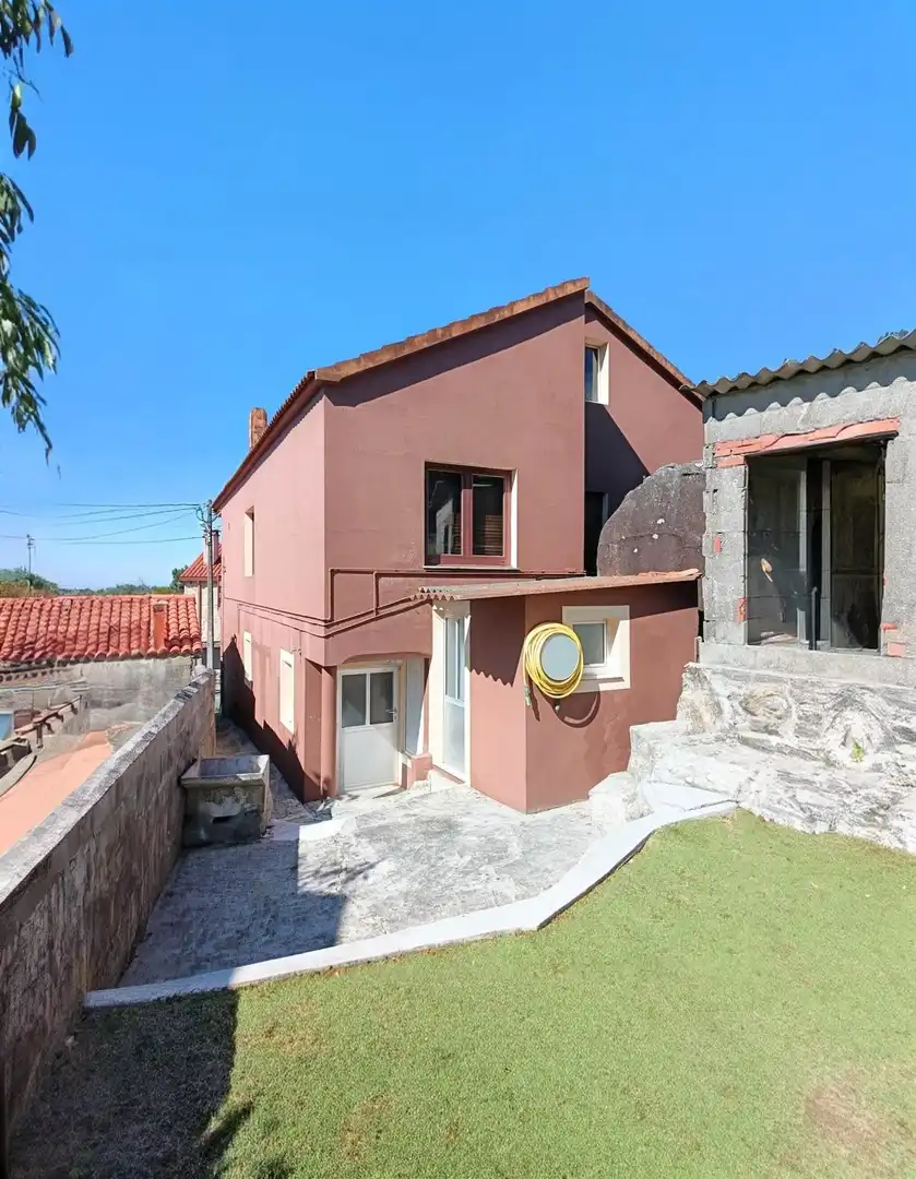 Vista exterior de Casa o chalet en venta en Carnota con Balcón