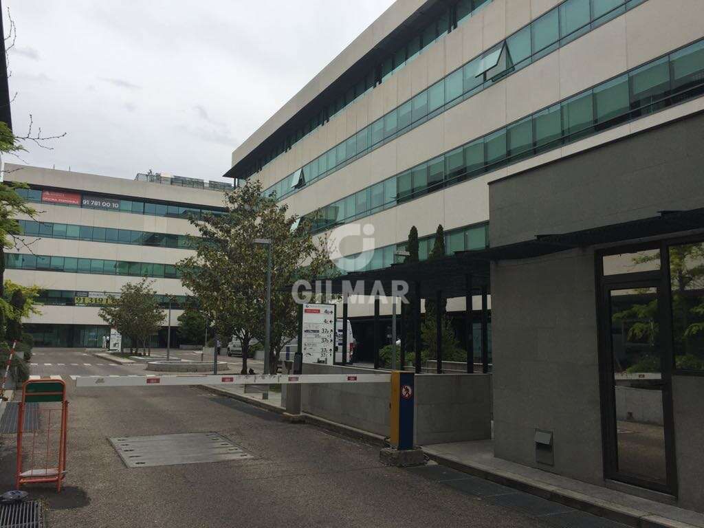 Vista exterior de Oficina en venda en  Madrid Capital amb Calefacció