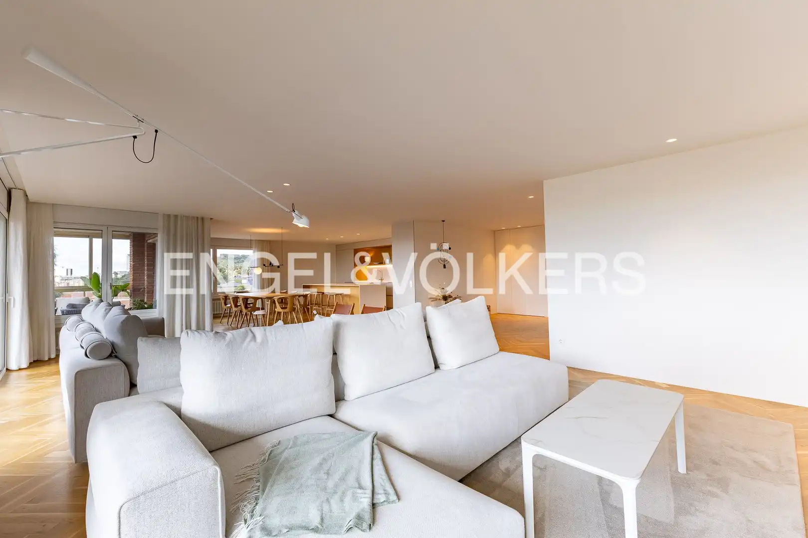 Sala de estar de Piso en venta en Barcelona con Aire acondicionado, Calefacción y Jardín privado