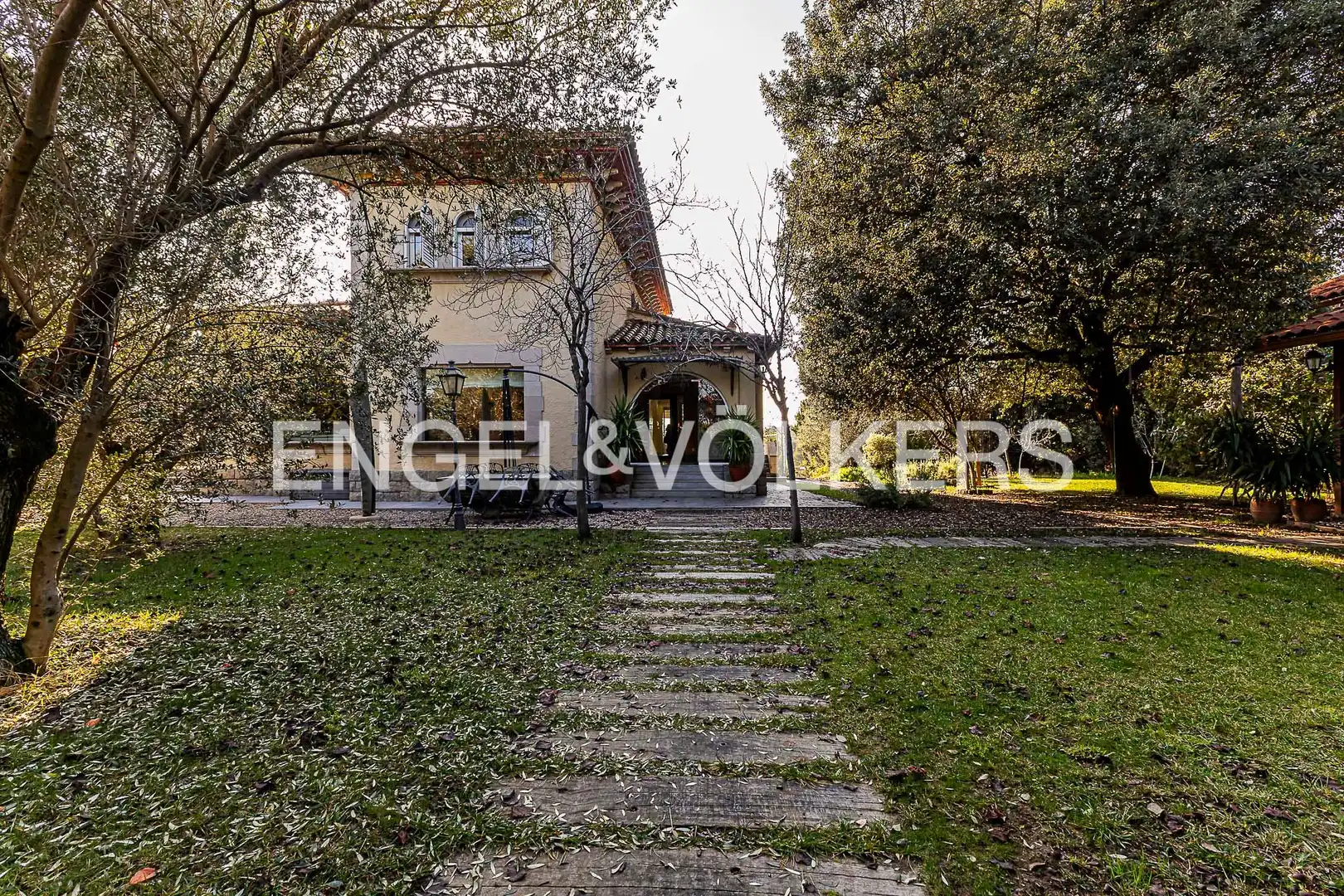 Exterior view of Houses for sale in Cerdanyola del Vallès  with Air Conditioner, Heating and Private garden