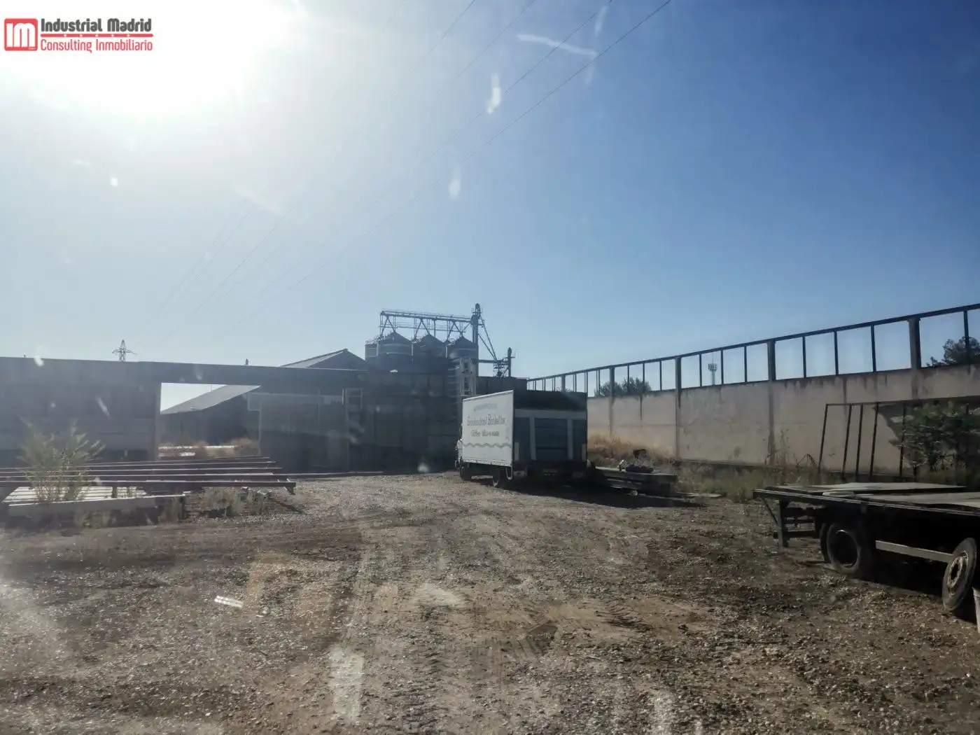 Vista exterior de Nave industrial en venta en Seseña