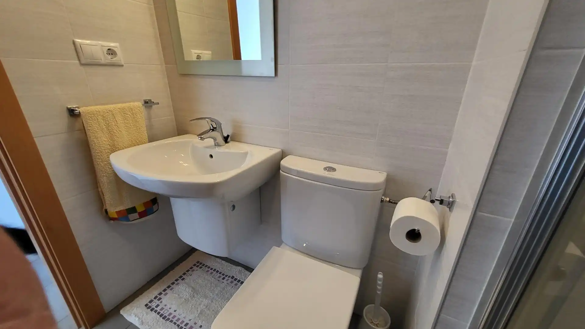 Bathroom of Apartments for sale in Elche / Elx  with Air Conditioner, Heating and Private garden