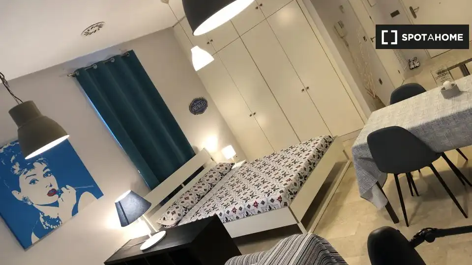 Room in Villaverde Alto