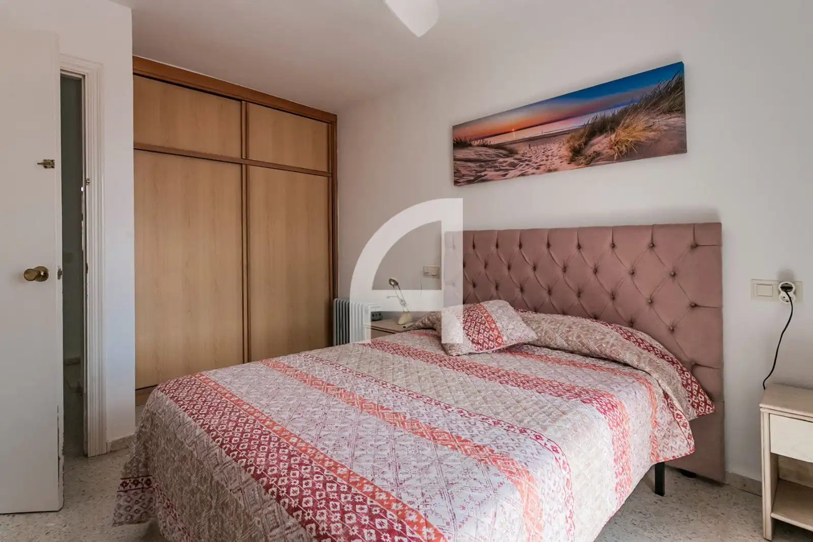 Schlafzimmer von Einfamilien-Reihenhaus zum Verkauf in Estepona mit Heizung, Terrasse und Schwimmbad