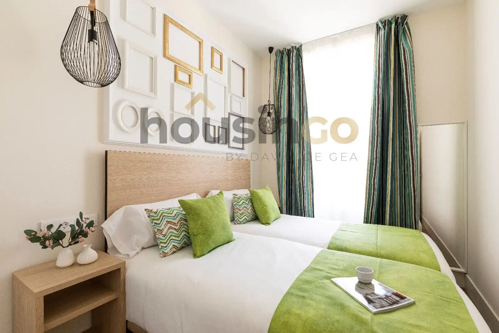 Bedroom of Apartments for rent in Madrid  with Air Conditioner, Heating and Parquet flooring