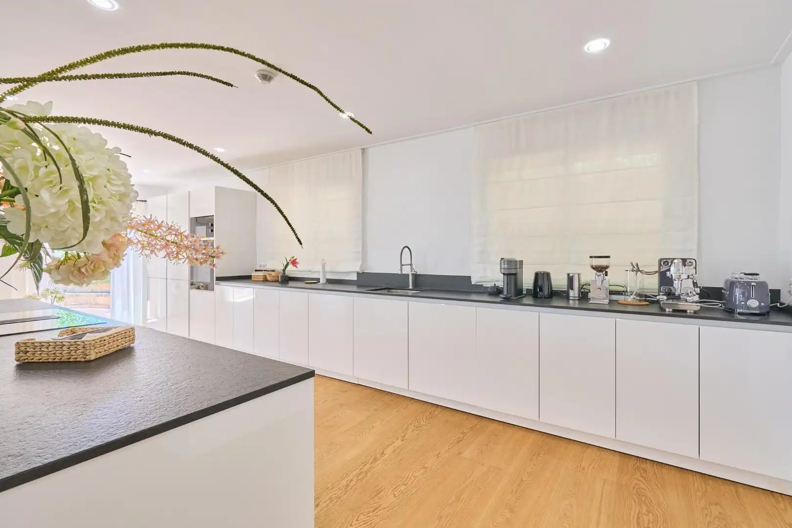 Cuina de Casa o xalet en venda en  Palma de Mallorca amb Aire condicionat, Jardí privat i Parquet