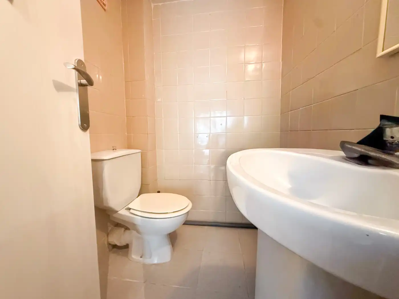 Badezimmer von Geschaftsraum zum Verkauf in Figueres