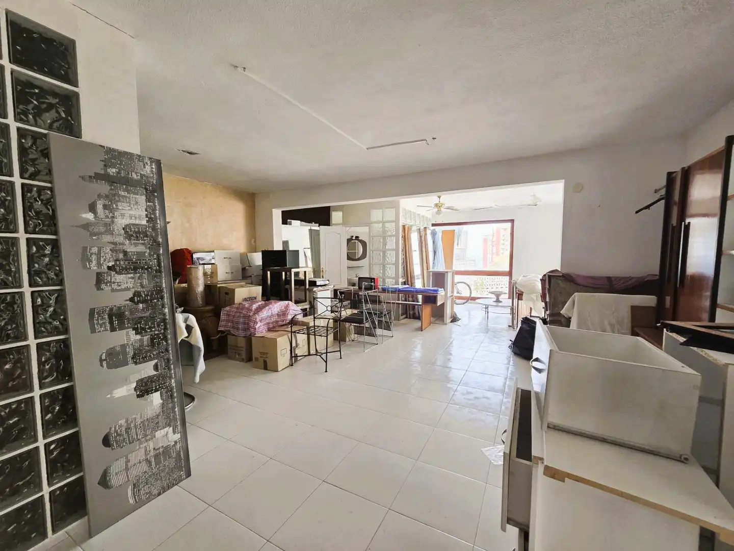 Haus oder Chalet zum Verkauf in Benidorm mit Privatgarten, Terrasse und Abstellraum