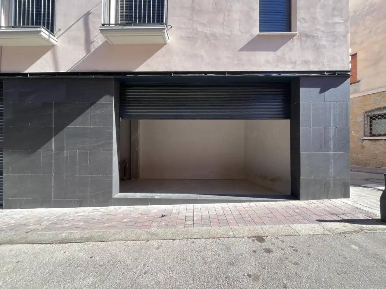 Business premises to rent in Calle Montserrat, imagen 2