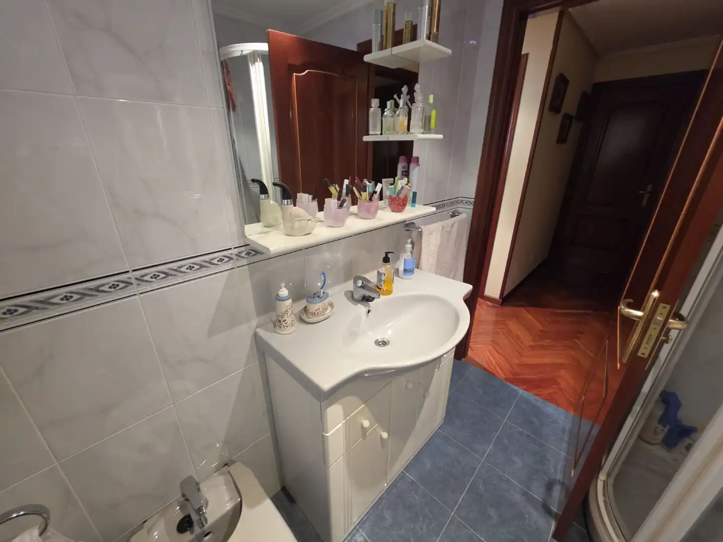 Baño de Piso en venta en A Coruña Capital  con Calefacción y Trastero
