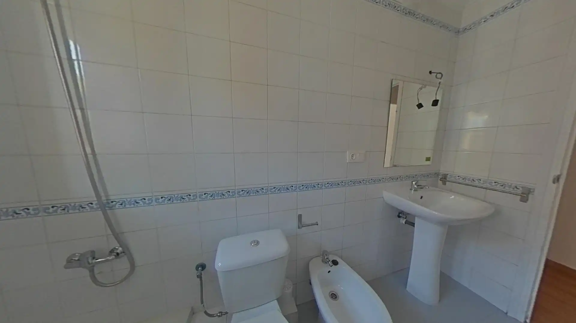 Baño de Piso en venta en Terrassa con Calefacción y Terraza