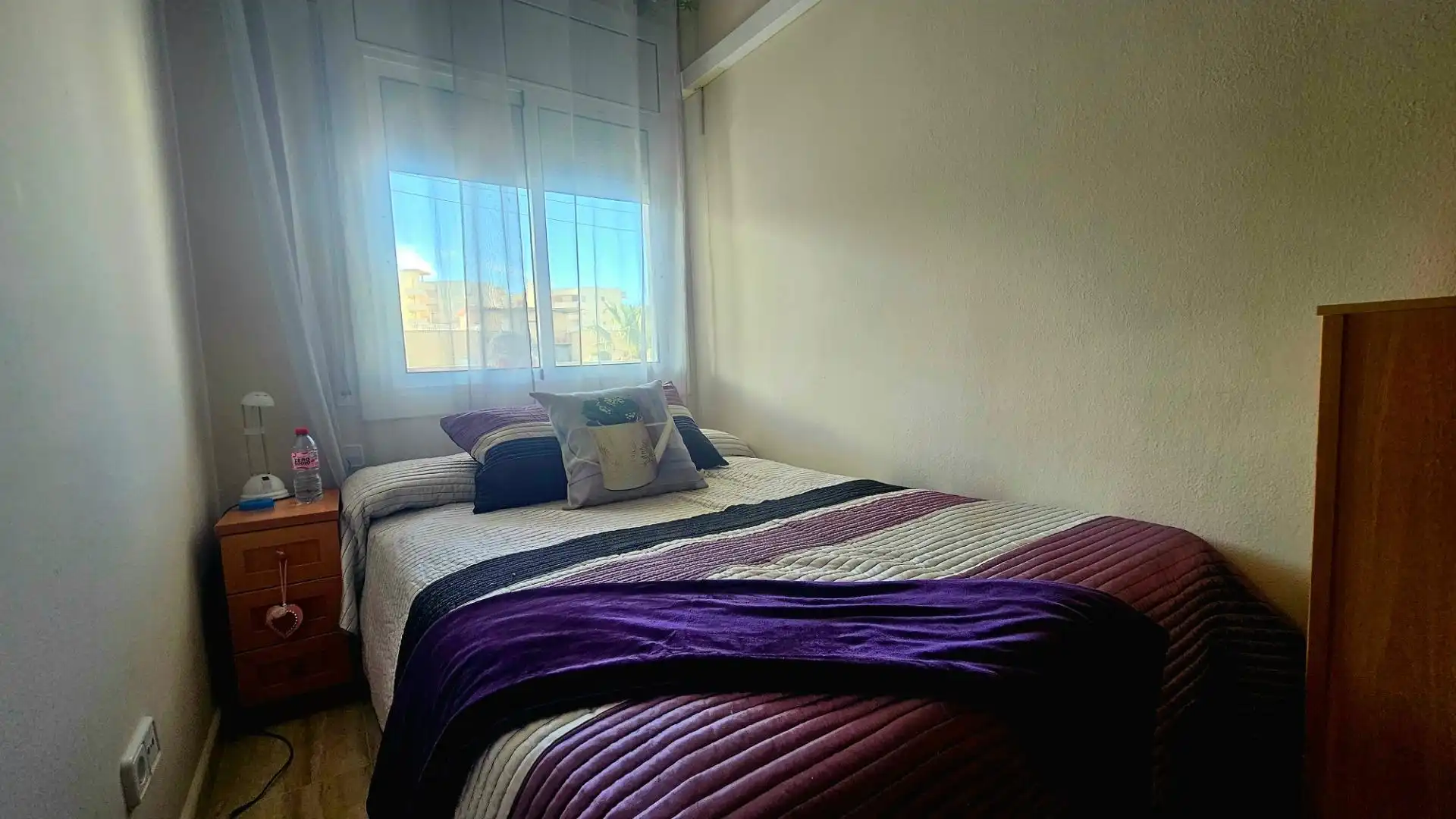 Habitación de Piso de alquiler en Cunit con Aire acondicionado, Terraza y Amueblado