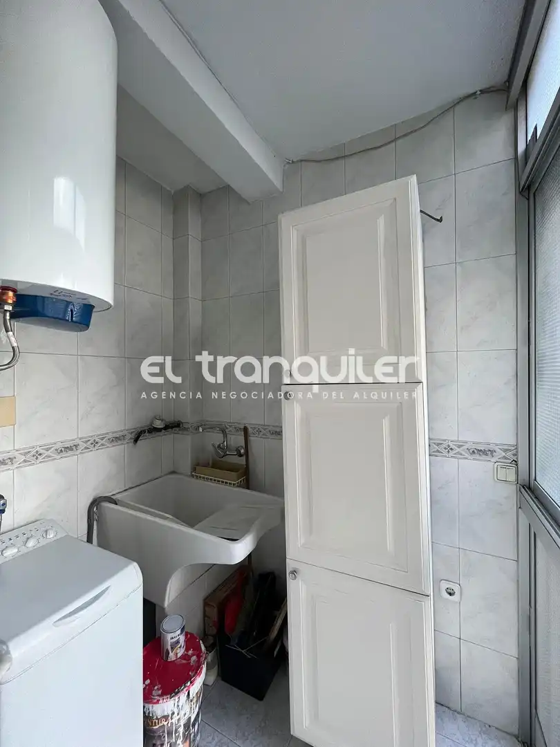 Bany de Pis de lloguer en Madrid amb Aire condicionat, Parquet i Terrassa