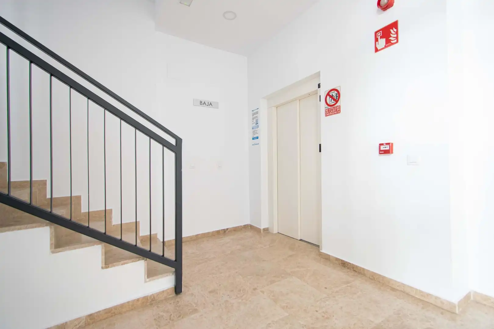 Flat for sale in Sevilla  with Air Conditioner, Heating and Private garden