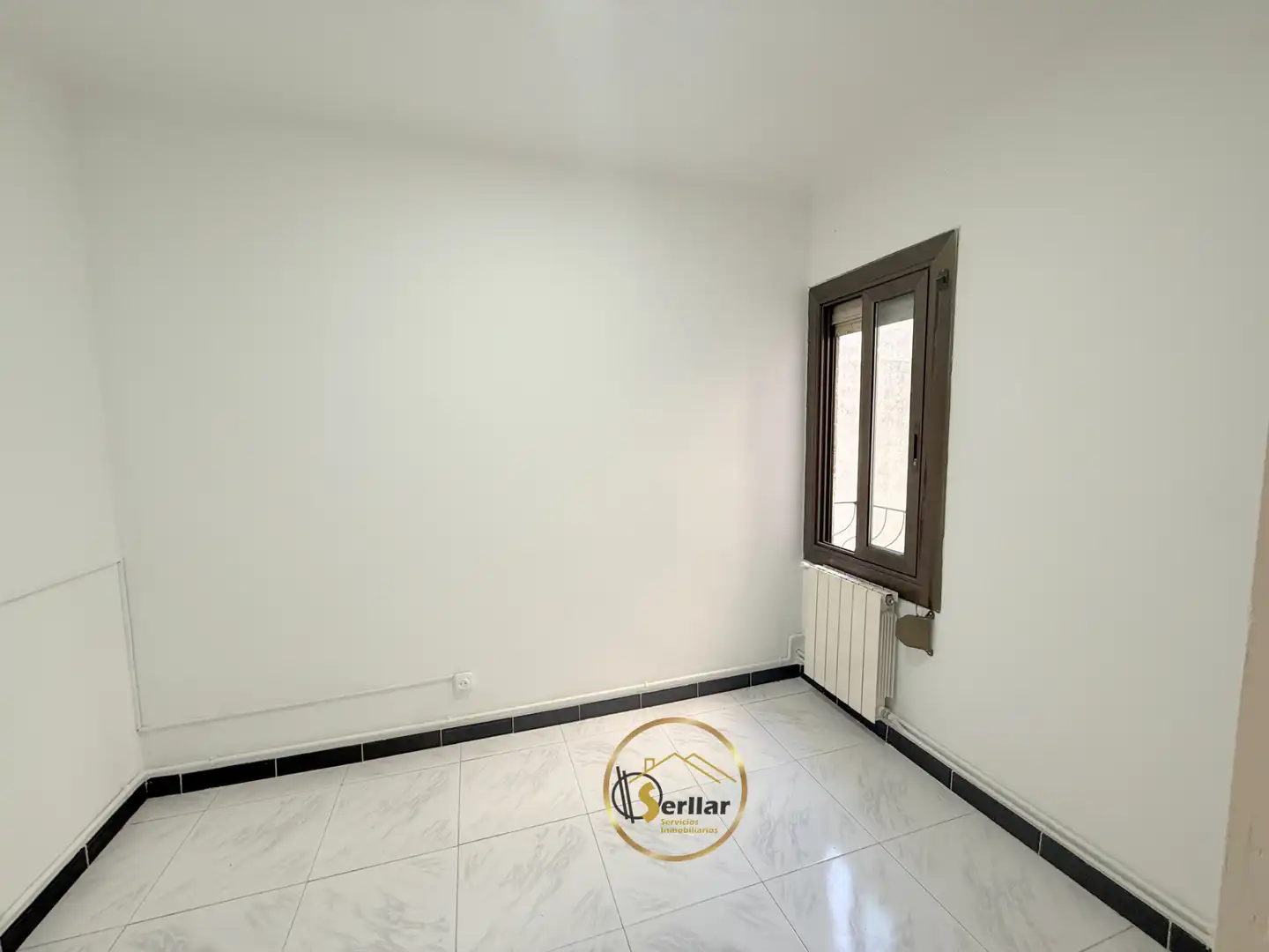 Piso en venta en Sabadell con Calefacción y Microondas