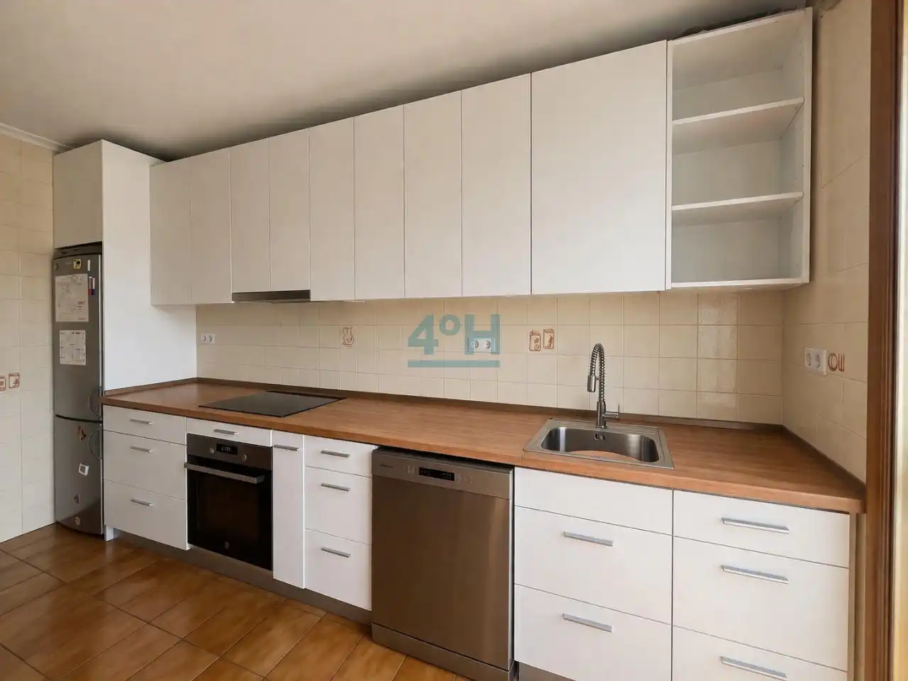 Kitchen of Flat for sale in Ourense Capital   with Heating, Parquet flooring and Storage room