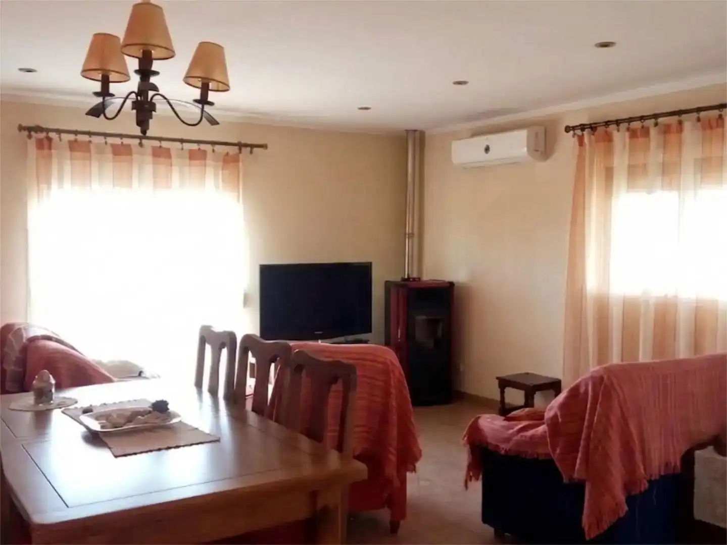 Sala de estar de Casa o chalet en venta en Real con Aire acondicionado y Piscina