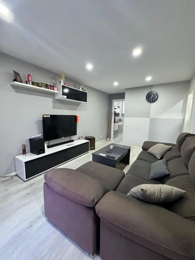 Living room of Flat for sale in La Gavarra